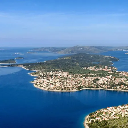 Apartment Apartments By The Sea Businci, Ciovo - 9450 Trogir
