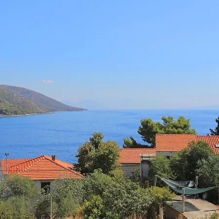 Apartments By The Sea Businci, Ciovo - 9450 *
