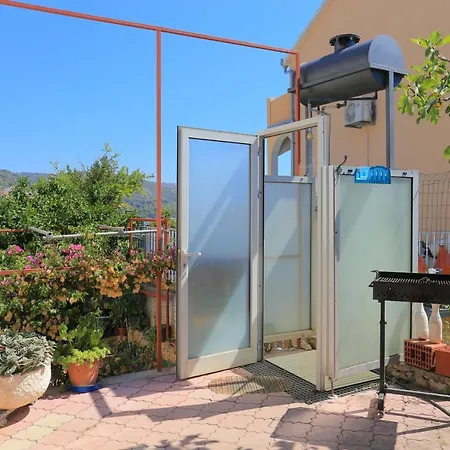 Apartments By The Sea Businci, Ciovo - 9450 Apartment Trogir