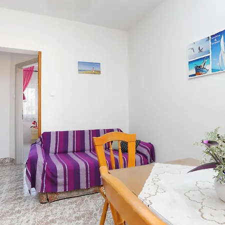 Apartment Apartments By The Sea Businci, Ciovo - 9450 Trogir