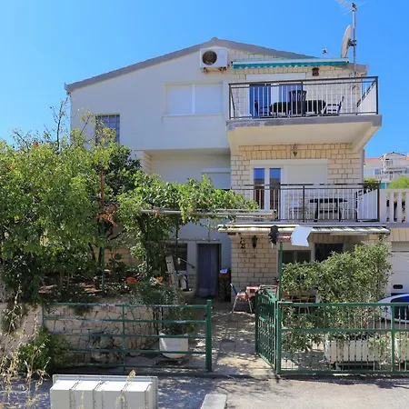 Apartments By The Sea Businci, Ciovo - 9450 Apartment